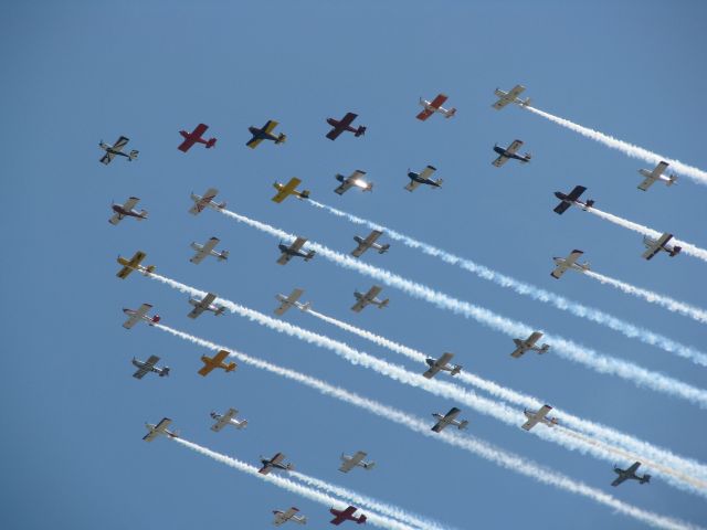 — — - RV formation at Oshkosh 2009