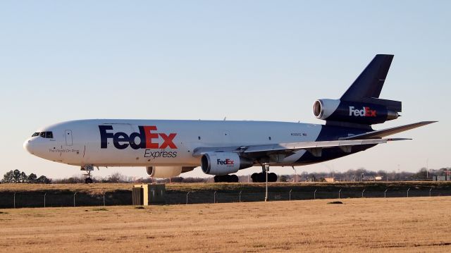 McDonnell Douglas DC-10 (N359FE)