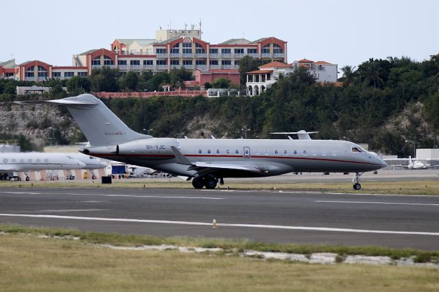 Bombardier Global Express (VJT748) - Vistajet VJT748 landing at TNCM on 22-12-2012
