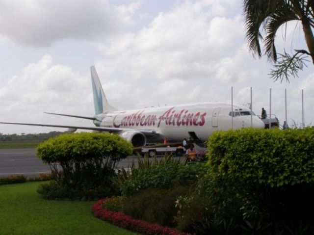 Boeing 737-800 (9Y-KIN)