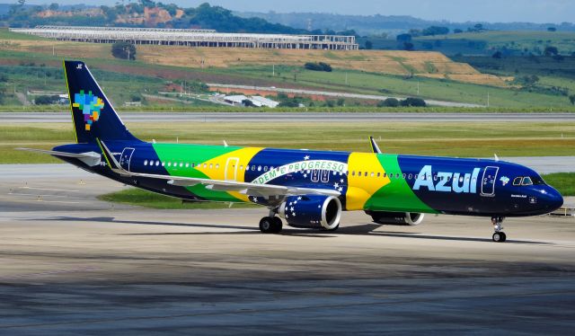 Airbus A321 (PR-YJE)