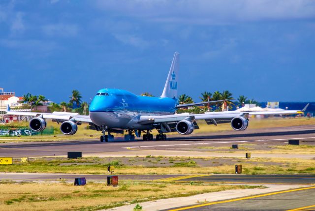 Boeing 747-400 (PH-BFG)