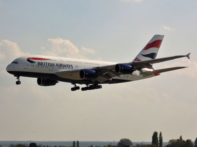 Airbus A380-800 (G-XLEF)