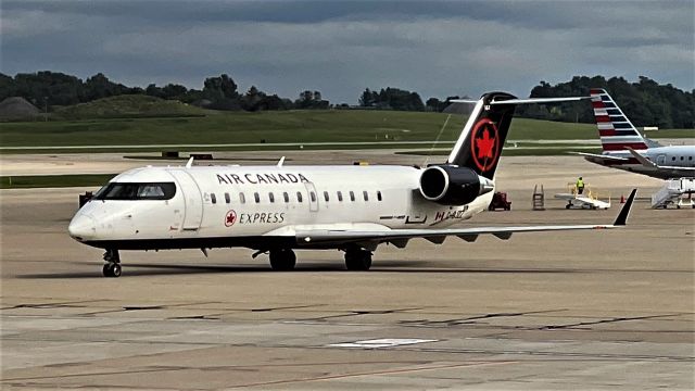 Canadair Regional Jet CRJ-200 (C-GJZZ) - Arriving as AC/QK8707 from YYZ