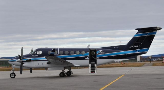 Beechcraft Super King Air 350 (C-FPWR)