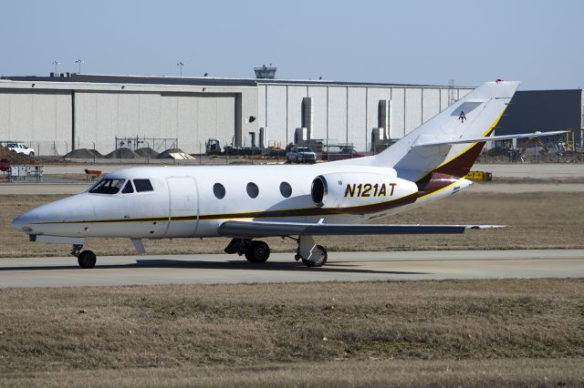 Dassault Falcon 10 (N121AT) - January 2014