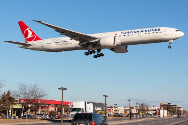 Boeing 777-200 (TC-JJF) - MUST SEE FULL QUALITY: a rel=nofollow href=http://www.airliners.net/photo/Turkish-Airlines/Boeing-777-3F2-ER/2456737/L/&sid=592b0d50210d6d1cbfec4b4c23d7c18ehttp://www.airliners.net/photo/Turkish-Airlines/Boeing-777-3F2-ER/2456737/L/&sid=592b0d50210d6d1cbfec4b4c23d7c18e/a