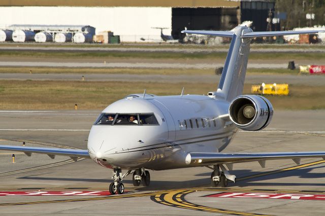 Canadair Challenger (XA-MYN)