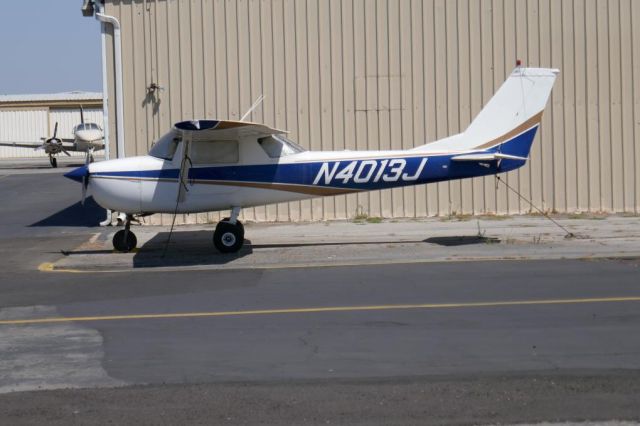 Cessna Commuter (N4013J)