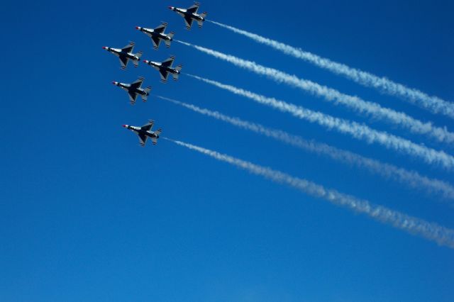 Lockheed F-16 Fighting Falcon — - This was a picture from an airshow at Quonset State Airport in Rhode Island. It was a nice shot.