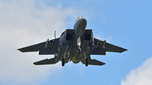88-1674 — - USAF 333d Fighter Squadron F-15E Strike Eagle (88-1674) arrives KRDU Rwy 23R on 7/10/2020 at 12:36 pm.