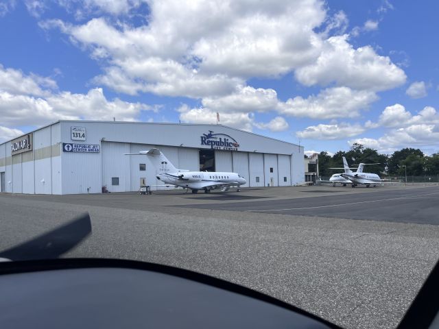 Cessna 350 (N1443T)