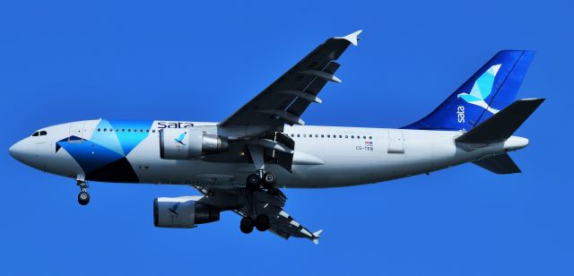 Airbus A310 (CS-TKN)