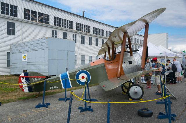 — — - Full-scale Sopwith Camel replica at ZBB