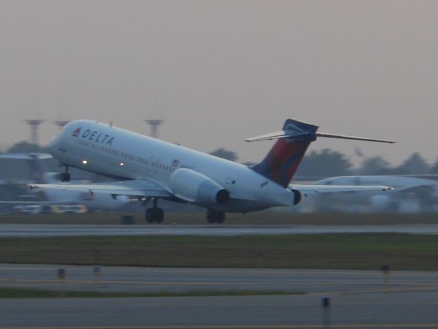 Boeing 717-200 (N969AT)