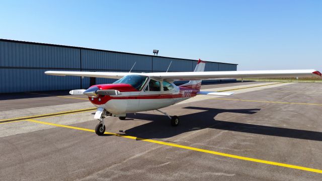 Cessna 177RG Cardinal RG (N799T)