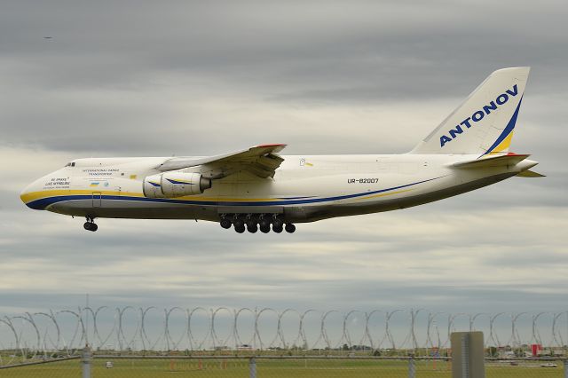 Antonov An-124 Ruslan (UR-82007) - 5-L 07-09-24