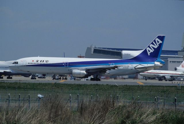Lockheed L-1011 TriStar (JA8509) - Departure at Narita Intl Airport Rwy34 on 1990/04/30