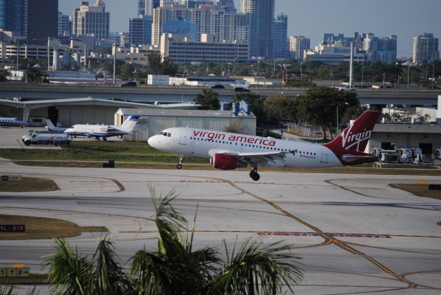 Airbus A319 (N521VA)