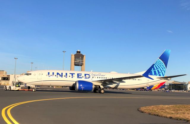 Boeing 737 MAX 8 (N27261) - Being Together