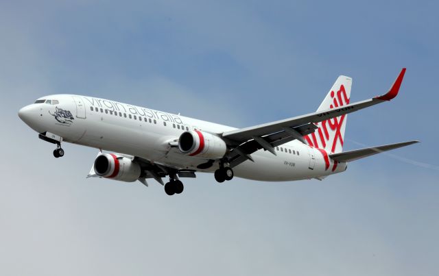 Boeing 737-800 (VH-VUN) - Carrickalinga Beach Short Final To 16L