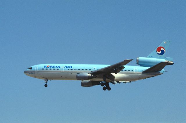 McDonnell Douglas DC-10 (HL7317) - Final Approach to Narita Intl Airport Rwy34 on 1986/03/21