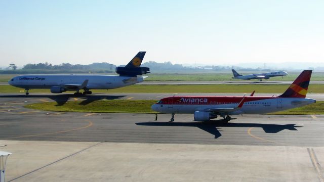 Airbus A320 (PR-ONT)