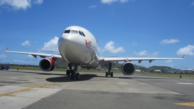 Airbus A330-300 (G-VWAG)