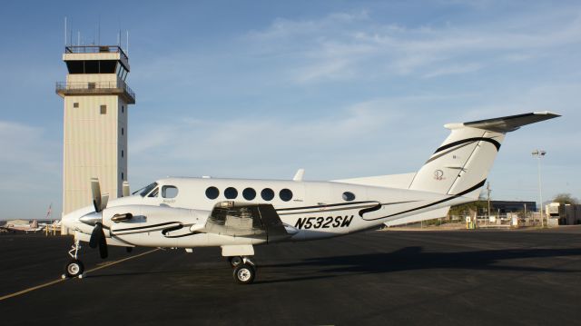 Beechcraft Super King Air 200 (N532SW) - Southwest Aircraft Charter Beech King Air 200