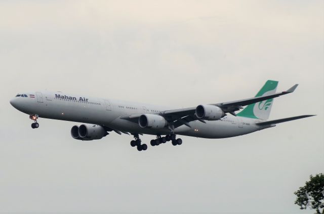 Airbus A340-600 (EP-MMR)