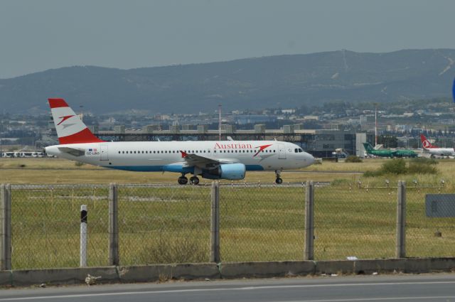 Airbus A320 (OE-LBO)