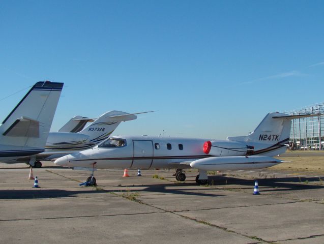 Learjet 24 (N24TK)