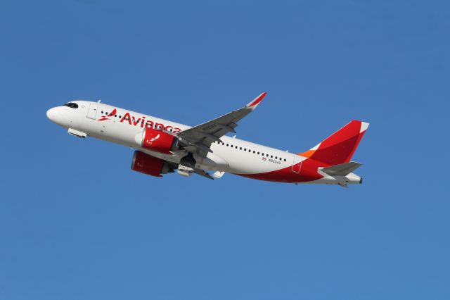 Airbus A320neo (N920AV)