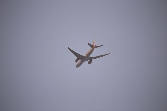 BOEING 777-200LR (B-18771)
