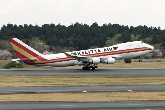 Boeing 747-400 (N706CK)