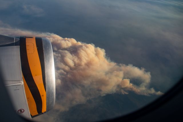 Airbus A320 (VH-XUG) - Overflying some of the Australian Bushfires this summer