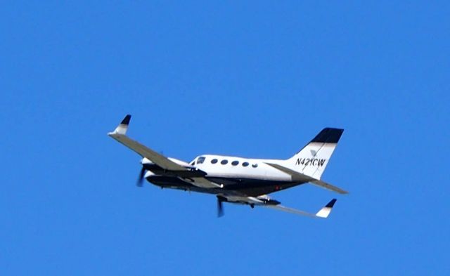 Cessna 421 (N421CW)