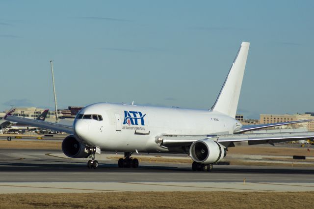 BOEING 767-200 (N791AX)