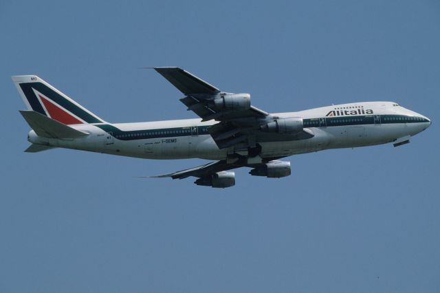 Boeing 747-200 (I-DEMG) - Departure at Narita Intl Airport Rwy16R on 1997/04/27