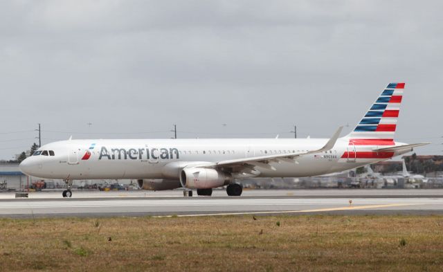 Airbus A321 (N903AA) - Another 2017 Airbus 321 seen at the Miami airport on the 15h of April 2018.