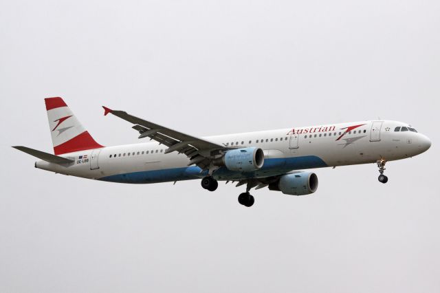 Airbus A321 (OE-LBB)