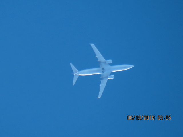 Boeing 737-800 (N830NN)