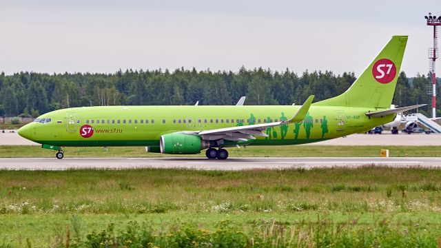 Boeing 737-800 (VP-BQF)