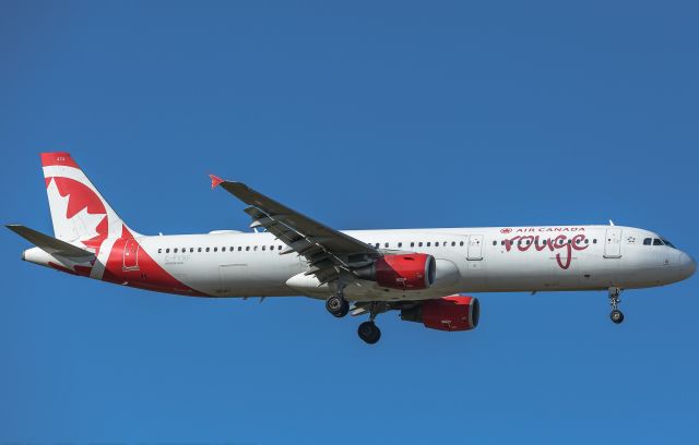Airbus A321 (C-FYXF)