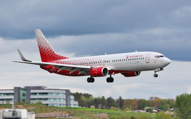 Boeing 737-800 (VQ-BUF) - rossiya b737-8gj vq-buf about to land at shannon from moscow 17/4/17.