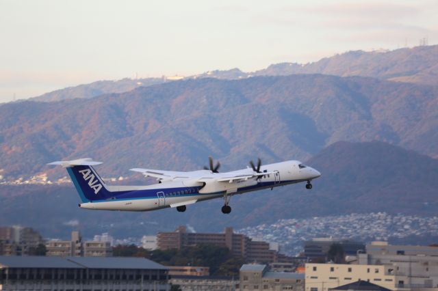 de Havilland Dash 8-400 (JA844A)