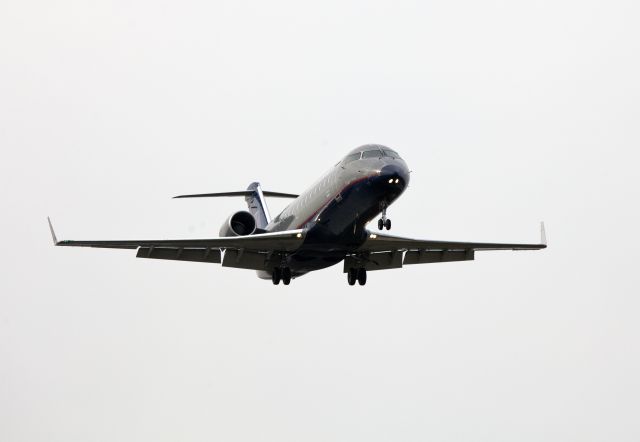 Canadair Regional Jet CRJ-200 (N936SW) - Landing RW16.