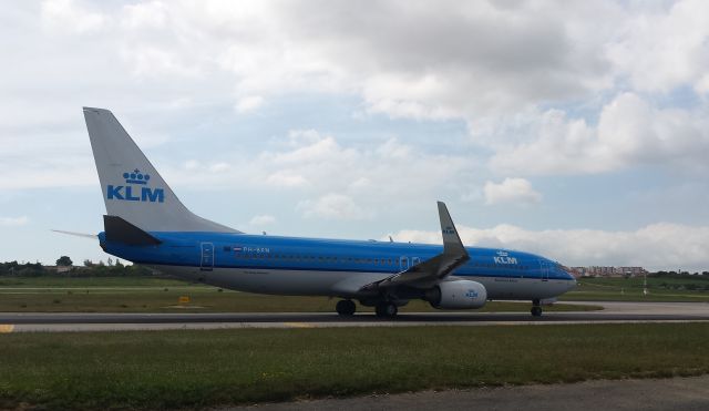 Boeing 737-800 (PH-BXN)