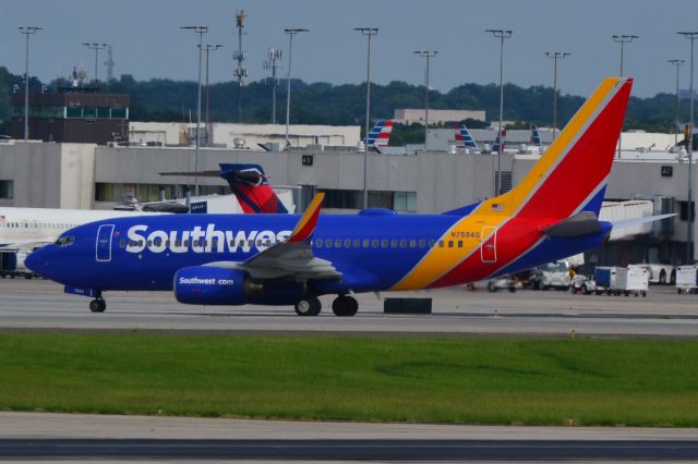 Boeing 737-700 (N7884G) - at KCLT - 8/12/18