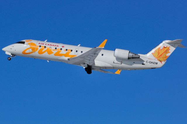 Canadair Regional Jet CRJ-200 (C-GKEM)